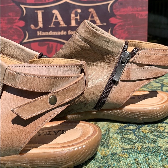 Jafa 148 Gladiator Sandals Size 37/7 NIB - Picture 3 of 10